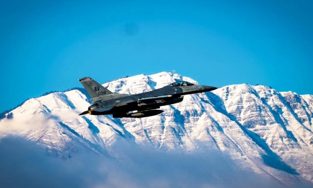 Δύο αμερικανικά F-16 πέταξαν πάνω από την επικράτεια των Σερβοβόσνιων-Μ.Ντόντικ: “Θέλουμε τα εδάφη που είναι δικά μας”